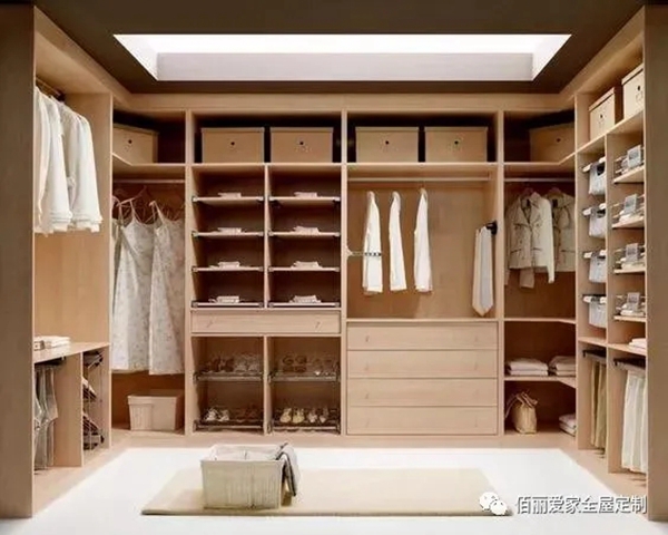 佰丽爱家全屋定制|衣帽间布局设计全攻略！