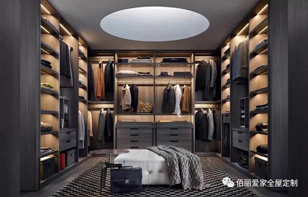 佰丽爱家全屋定制|衣帽间布局设计全攻略！