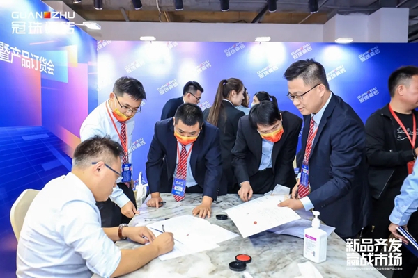 冠珠陶瓷2021秋季护墙系列发布会暨产品订货会圆满成功! 冠珠陶瓷2021秋季护墙系列发布会暨产品订货会圆满成功!