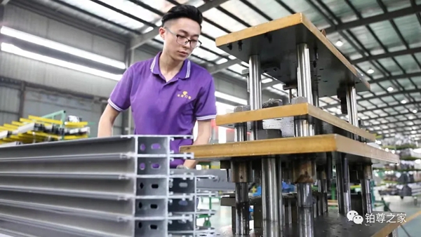 铂尊门窗定制|精雕细琢，都只为卓越品质