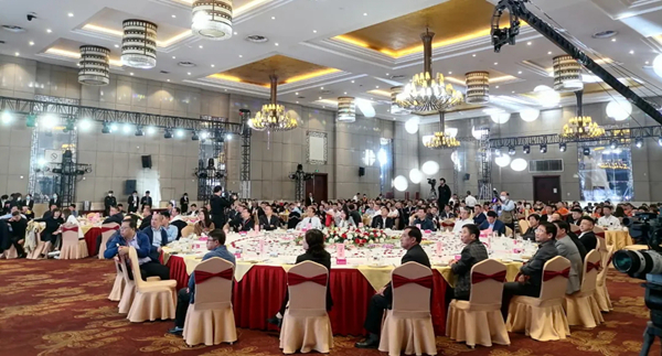 第十三届中国（潍坊）家居门窗博览会欢迎晚会暨中欧节能门窗产业发展联盟2021年会隆重举办