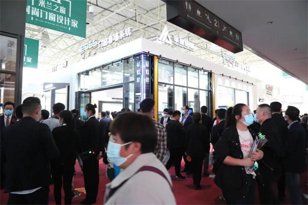【今日聚焦】第十三届中国(潍坊)家居门窗博览会今日开幕！