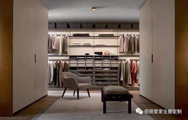 佰丽爱家全屋定制|衣帽间布局设计全攻略！
