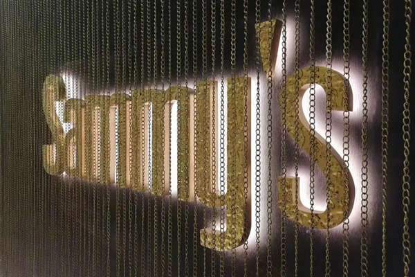 Sammys森美高奢定制 · 广州罗浮宫高定馆 Sammys森美高奢定制 · 广州罗浮宫高定馆