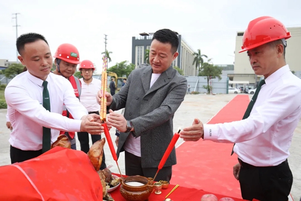 OEZER欧哲门窗丨领跑行业工业4.0之路、开启智能制造新篇章！