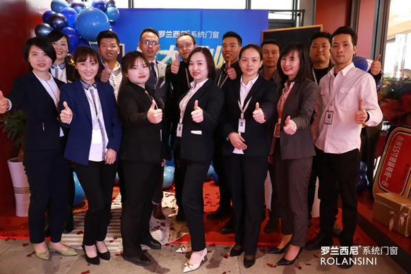 罗兰西尼系统门窗·大商说丨年销售额近3000万!稳扎稳打是门店布局关键