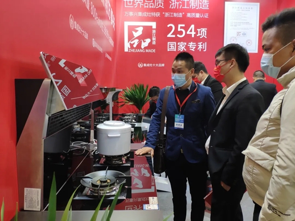 万事兴集成灶|嵊州厨电展火力全开，C位出圈！