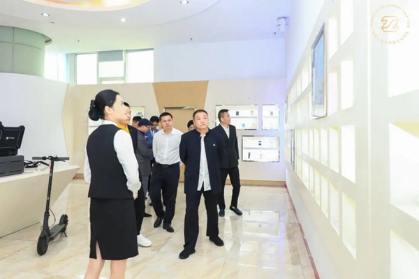 强强联合，携手共进，集泰股份总经理邹珍凡一行走进欣旺达
