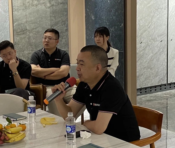 鹰牌陶瓷一区核心经销商墙地专家交流会圆满落幕！