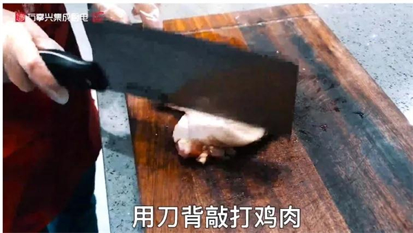 万事兴集成灶丨好吃到舔手指的秘制烤鸡腿