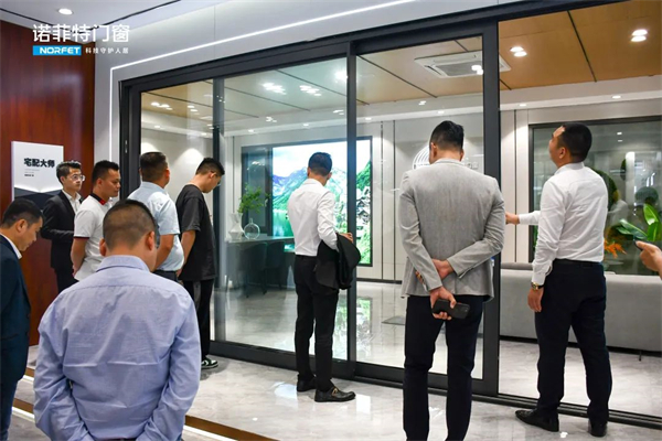 诺菲特门窗欢迎南京市移门行业协会一行莅临参观交流