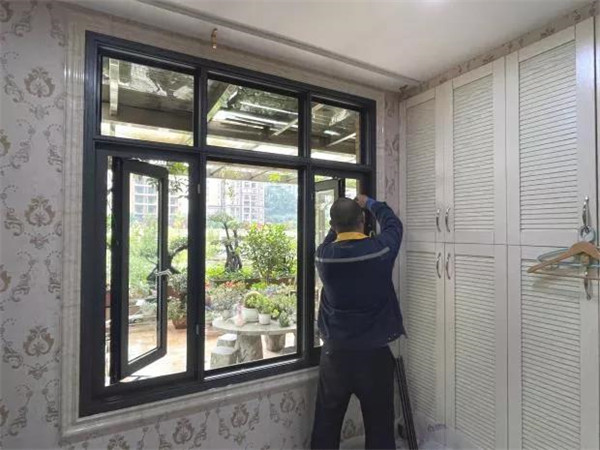 圣堡罗整体门窗：入冬不耐寒，还是赶紧换窗吧！