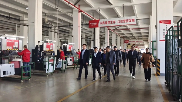万事兴集成灶开展稳外资促消费专项调研活动，浙江省商务厅一行莅临调研