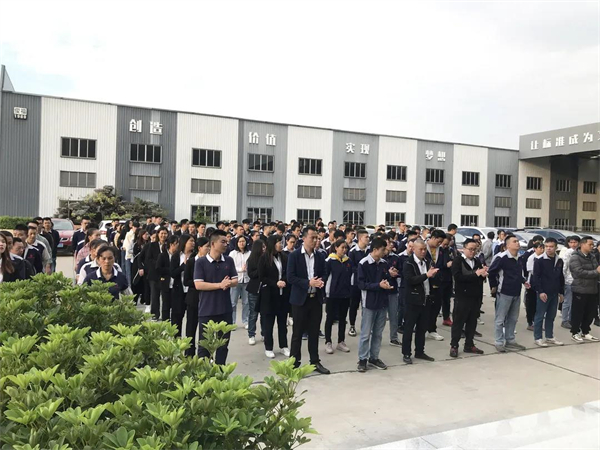 新帝豪门窗10月优秀员工表彰大会圆满举行！