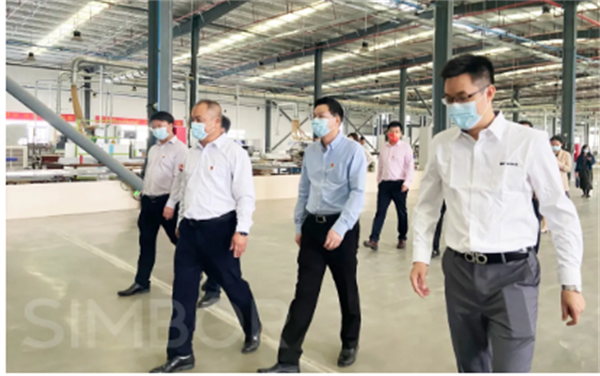 新标门窗丨广东省委领导莅临智能生态产业基地调研指导