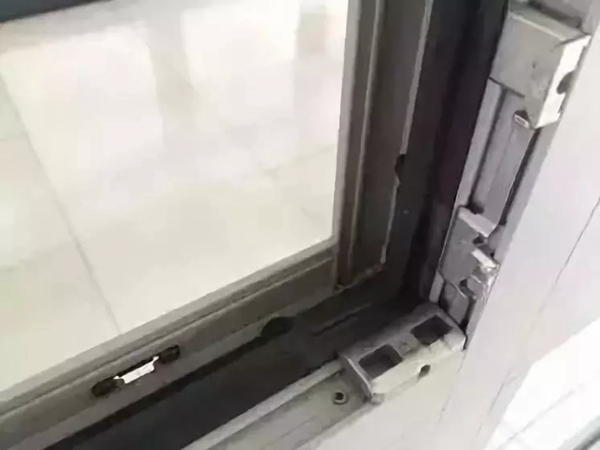 万雅门窗|门窗质量怎么样?对照十个关键点,好坏立马一清二楚