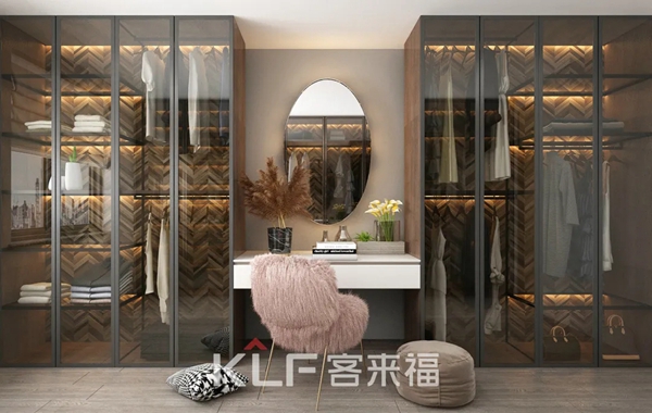 客来福全屋定制|邻居这样保养自家的定制柜,竟然省了一大笔钱,媳妇天天在我耳边唠叨!