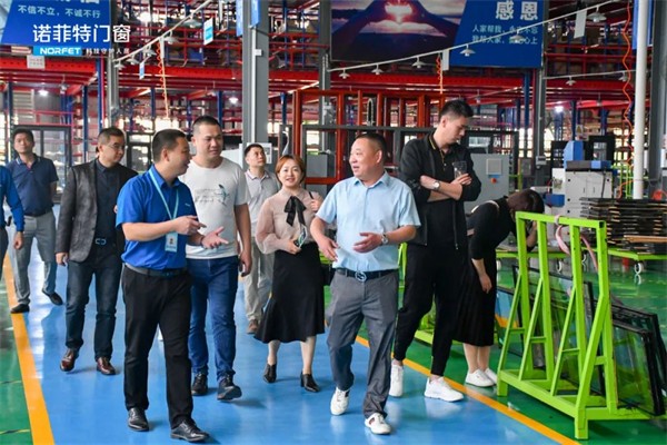 诺菲特门窗欢迎南京市移门行业协会一行莅临参观交流