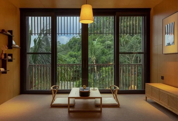 萨洛凯门窗|在窗的光影里，偷得浮生半日闲