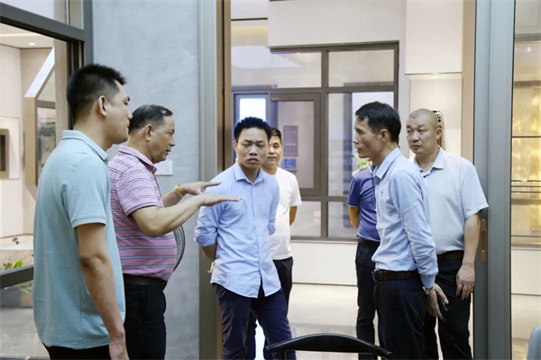帝奥斯系统门窗丨云浮市新兴县工业园领导一行莅临总部参观指导 帝奥斯系统门窗丨云浮市新兴县工业园领导一行莅临总部参观指导