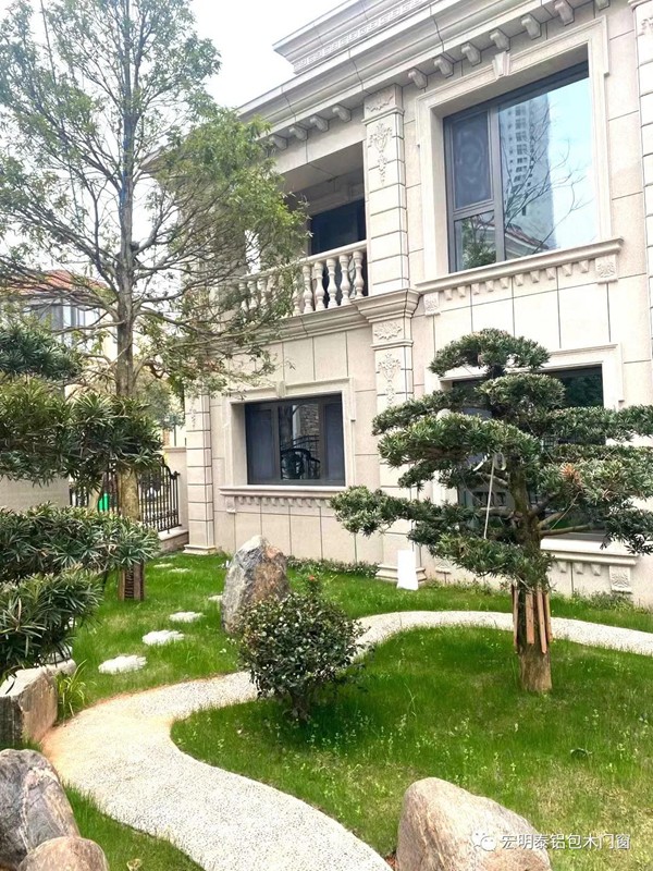 宏明泰门窗案例欣畅 | 湖南湘潭富瑶天下彩虹湾别墅：天赐良材，艺术栖居！