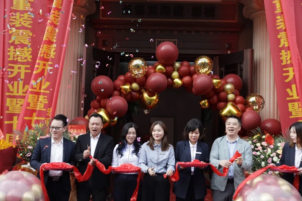 新店开业|圣堡龙瓷砖龙港旗舰店惊艳绽放