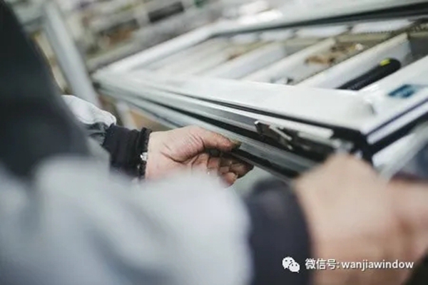系统门窗大揭秘！万加门窗带你选购优质的系统门窗！
