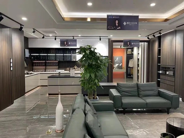 名商有约—江津奢匠全屋定制王政丨半路出家做家居，如何实现从0到1？
