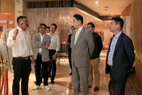 粤港澳酒店产业联合会与冠军联盟工程俱乐部莅临皇朝定制+ 粤港澳酒店产业联合会与冠军联盟工程俱乐部莅临皇朝定制+