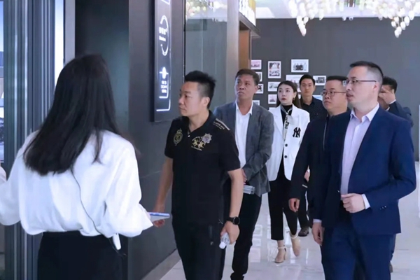 CBD家居董事及领导一行莅临BSPH宝思派智能家居参观交流 CBD家居董事及领导一行莅临BSPH宝思派智能家居参观交流