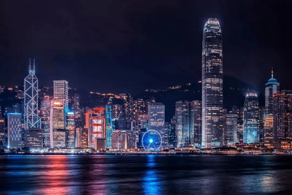 汲取全球艺术精髓，摩力克带你领略世界之美！