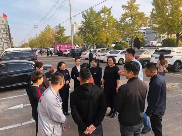 板川集成灶优秀经销商孙连营：选择板川就是选择成功！