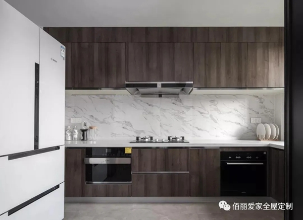 佰丽爱家全屋定制|价廉物优，才叫轻奢