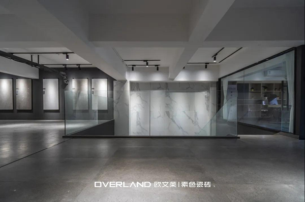 岩板布局109个城市年内完成装店，欧文莱精品岩板反“内卷”现在进行时……