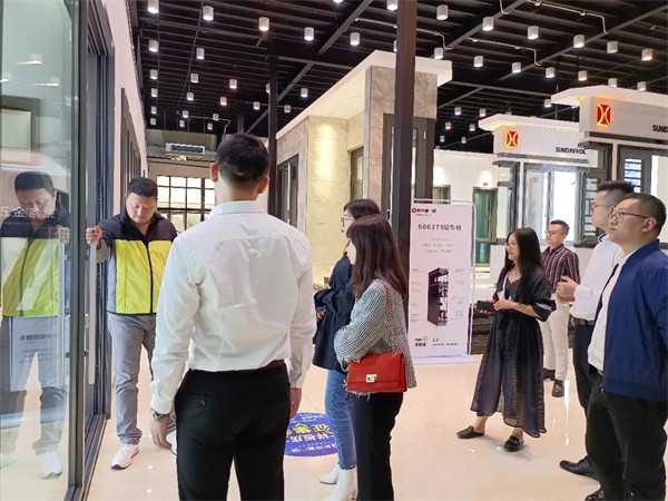 新帝豪门窗｜热烈欢迎北京WE国际建筑设计中心、十间坊考察团莅临参观交流！