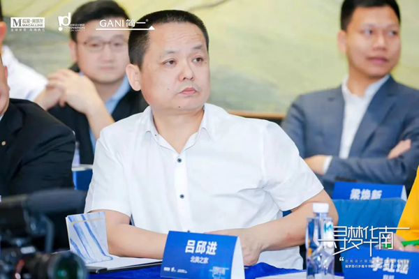 “攻”大于“守” 2022年40位家居老板的开局共识 “攻”大于“守” 2022年40位家居老板的开局共识