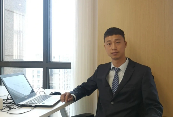兔宝宝健康家居业务员陆鑫鑫丨脚踏实地 做好当下