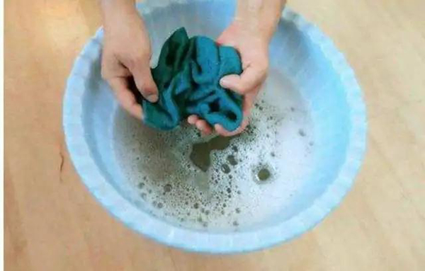 佳歌集成灶消毒柜保养指南：别以为消毒柜不用清洁！