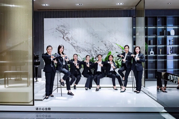 2000㎡出片率超高新地标,前瞻设计圈粉新生代 | 门店探ME走进宿迁冠珠陶瓷