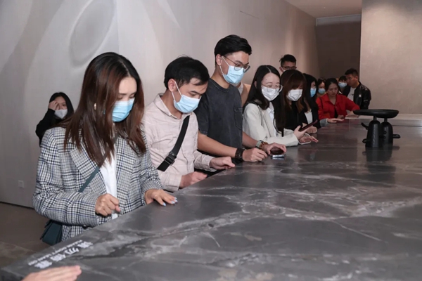 欧文莱陶瓷素色美学馆，羊盟新材料赋能设计佛山行