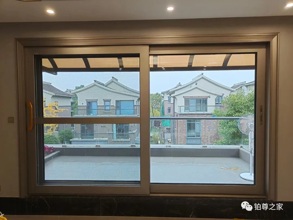 铂尊门窗定制|建造多彩家居生活，恣意享受青春气息