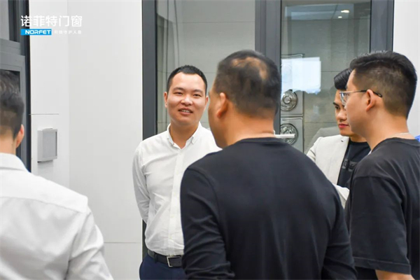 诺菲特门窗欢迎南京市移门行业协会一行莅临参观交流