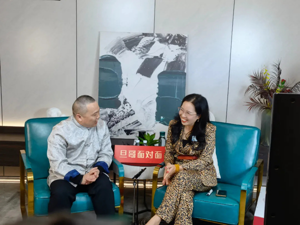 旦哥遇上邦元名匠一姐:赋能经销商,定制新营销变革才是未来 旦哥遇上邦元名匠一姐:赋能经销商,定制新营销变革才是未来