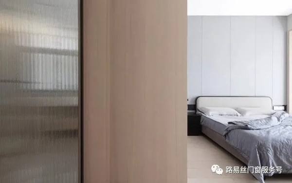 路易丝门窗 | 简约的设计，不简单的家！