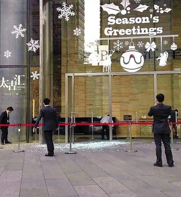 今天门窗:门窗这样选,不再怕大面积门窗玻璃自爆和起雾