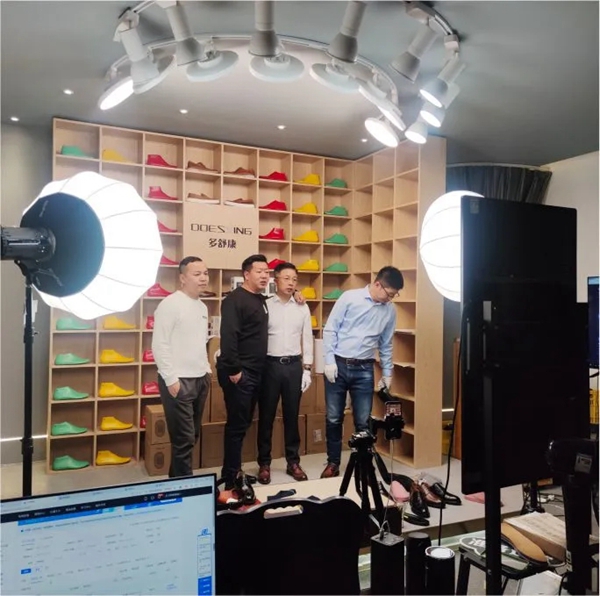 明珠创展门窗抖音运营探索路，转向迎接新媒体新时代