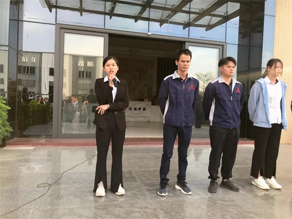 新帝豪门窗10月优秀员工表彰大会圆满举行！