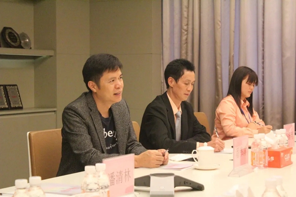 伟业十月看点 | 技术碰撞、展会拉满，还有小家伙们带来的快乐…