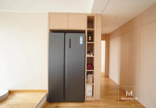 玛格全屋定制|这套135㎡现代简约两房，不得不感叹这届年轻人真会玩~