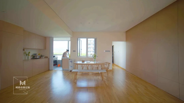 玛格全屋定制|这套135㎡现代简约两房，不得不感叹这届年轻人真会玩~